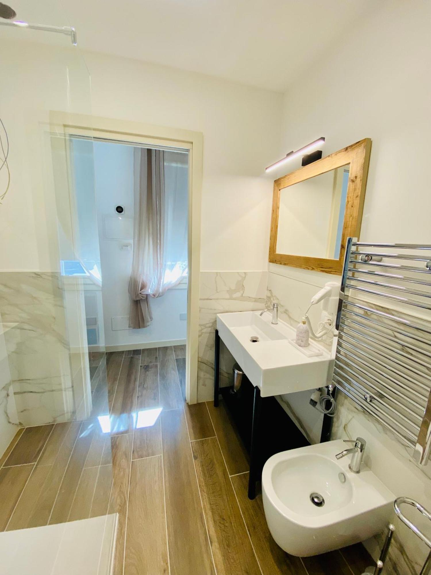 Star Soave Rooms - Locazione Turistica Bagian luar foto