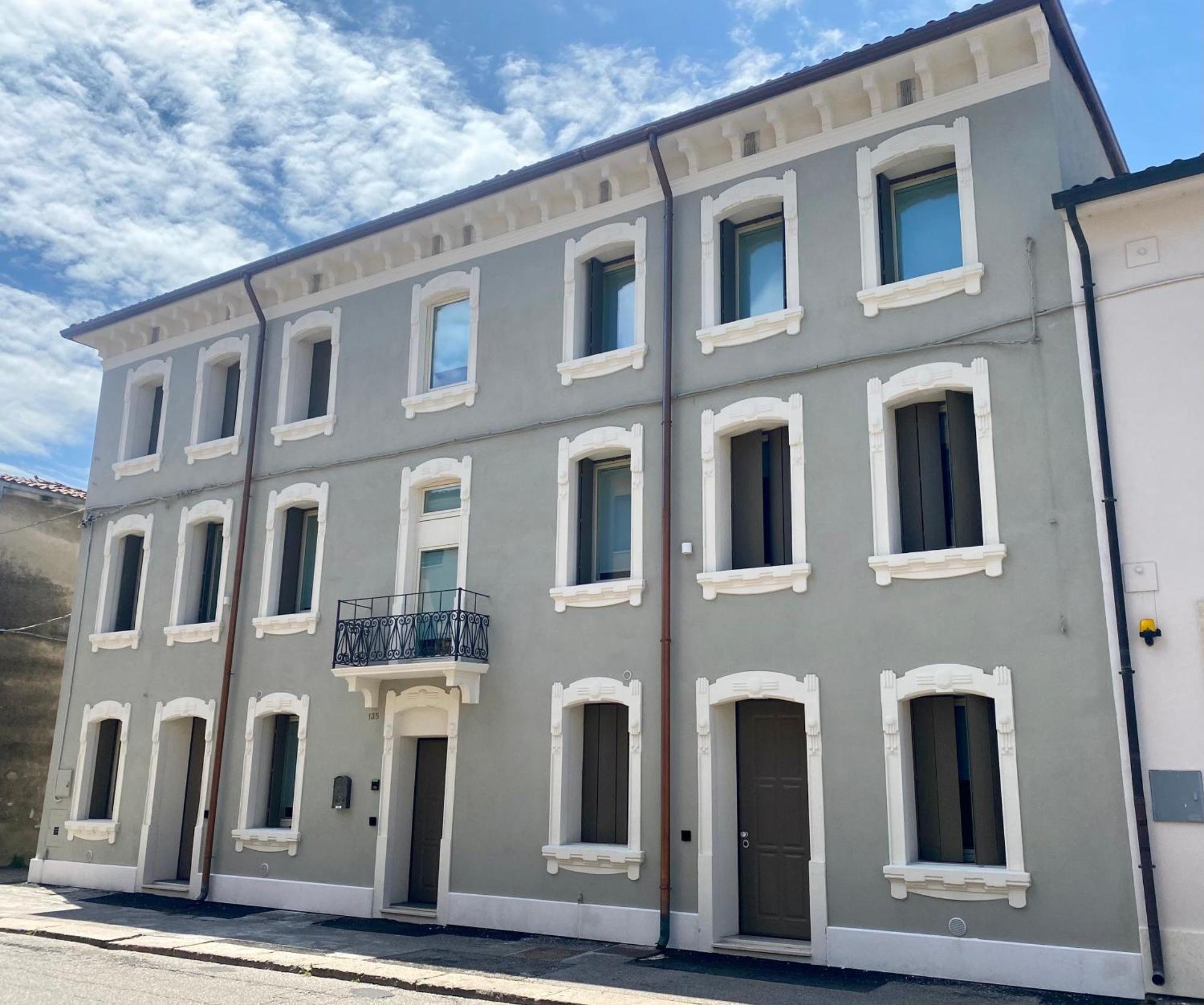 Star Soave Rooms - Locazione Turistica Bagian luar foto